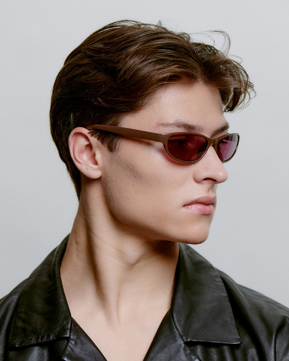 A.KJÆRBEDE_ALEXA_KL2603_CHOCOLATE_SIDE_MAN