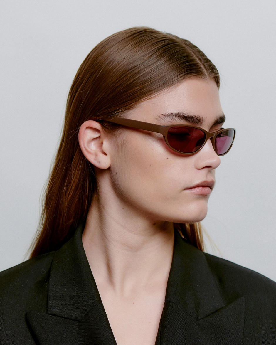 A.KJÆRBEDE_ALEXA_KL2603_CHOCOLATE_SIDE_WOMAN